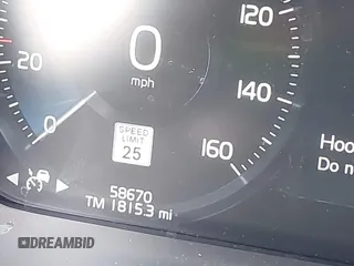 2021 Volvo XC60 Inscription Expression with VIN YV4BR0DL5M1820896, listed as a IAAI auction lot 42207370 with 58,670 mi miles and . Bid and sale history available at DreamBid. Image 15.