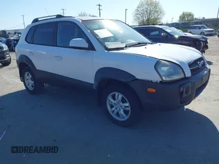 2006 Hyundai Tucson GLS with VIN KM8JN72D76U389540, listed as a IAAI auction lot 42050482 with 149,312 mi miles. Bid and sale history available at carsss.com. Image 1.