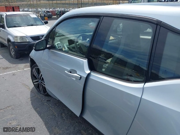 2015 BMW i3 with VIN WBY1Z4C53FV501970, listed as a IAAI auction lot 41857167 with NaN miles. Bid and sale history available at carsss.com. Image 15.