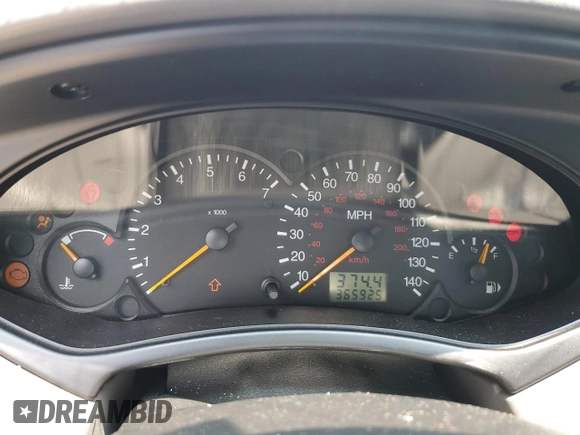 2001 Ford Focus ZX3 z VIN 3FAFP31331R219011, wystawiony jako Copart lot #56032315 z przebiegiem 365 925 mil mil oraz Szkoda całkowita • Salvage title. Historia ofert i sprzedaży dostępna na DreamBid. Obrazek 9.