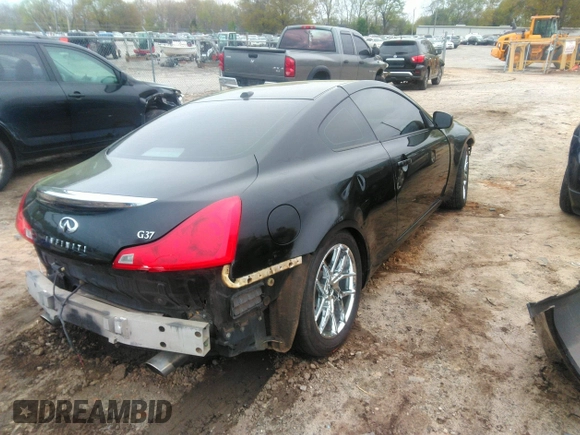 2008 Infiniti G37 Coupe Journey with VIN JNKCV64E18M109061, listed as a IAAI auction lot 41933554 with Not Provided miles. Bid and sale history available at carsss.com. Image 4.