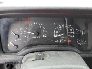 2000 Jeep Cherokee Classic with VIN 1J4FF58S8YL112559, listed as a Copart auction lot 45050345 with 306,498 mi miles and Salvage Title. Bid and sale history available at carsss.com. Image 9.