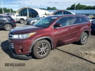 2017 Toyota Highlander XLE с VIN 5TDJZRFH2HS452262, выставлен на аукционе Copart как лот 64315145 с пробегом 96 108 миль миль и Списание • Salvage title. История ставок и продаж доступна на DreamBid. Изображение 1.