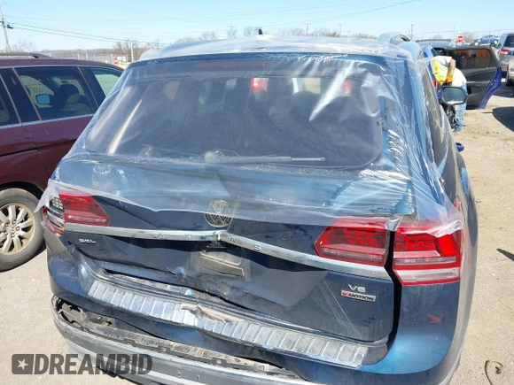 2019 Volkswagen Atlas SEL with VIN 1V2MR2CA9KC614343, listed as a IAAI auction lot 41748405 with 54,676 mi miles and . Bid and sale history available at DreamBid. Image 6.
