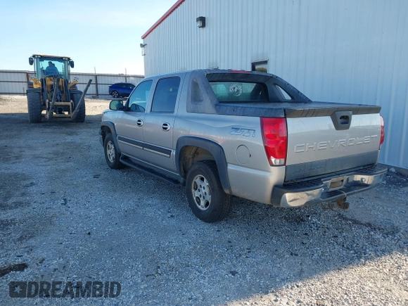 2004 Chevrolet Avalanche Z71 with VIN 3GNEK12T74G334998, listed as a IAAI auction lot 42144586 with 267,992 mi miles and . Bid and sale history available at DreamBid. Image 3.