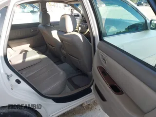 2001 Toyota Avalon XL z VIN 4T1BF28B01U142721, wystawiony jako IAAI lot #42340748 z przebiegiem 204 644 mil mil oraz . Historia ofert i sprzedaży dostępna na DreamBid. Obrazek 8.
