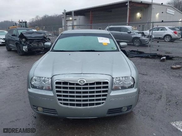 2005 Chrysler 300 with VIN 2C3AA53G65H663507, listed as a IAAI auction lot 41087795 with NaN miles. Bid and sale history available at carsss.com. Image 12.