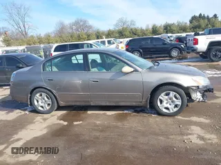 2002 Nissan Altima S with VIN 1N4AL11D72C181432, listed as a IAAI auction lot 41513586 with 0 mi miles. Bid and sale history available at carsss.com. Image 13.