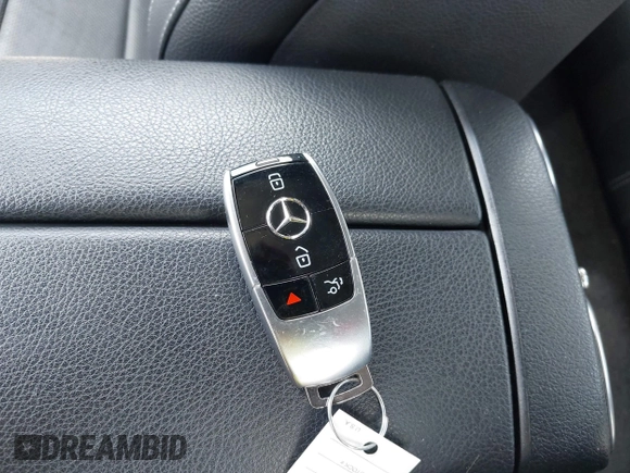 2019 Mercedes-Benz E 300 with VIN WDDZF4KB3KA525715, listed as a IAAI auction lot 42296724 with 62,730 mi miles and . Bid and sale history available at DreamBid. Image 11.
