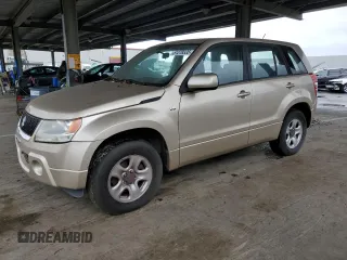 2008 Suzuki Grand Vitara w/Spare & Cargo Covers z VIN JS3TD941384103802, wystawiony jako Copart lot #51279335 z przebiegiem 133 102 mil mil oraz Tytuł czysty. Historia ofert i sprzedaży dostępna na DreamBid. Obrazek 1.