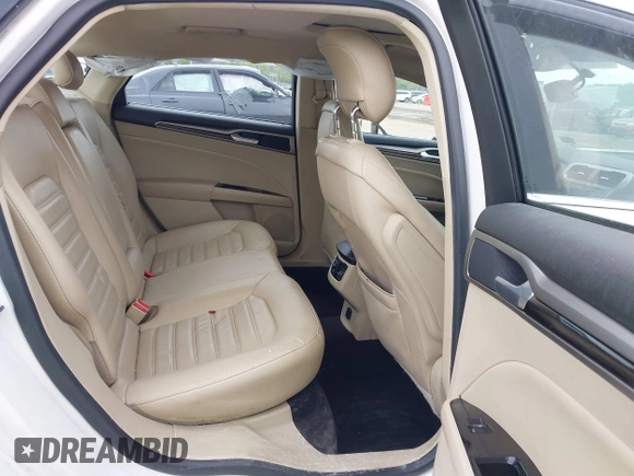 2015 Ford Fusion SE z VIN 1FA6P0HD8F5100832, wystawiony jako IAAI lot #42606376 z przebiegiem Nie podano mil oraz . Historia ofert i sprzedaży dostępna na DreamBid. Obrazek 8.