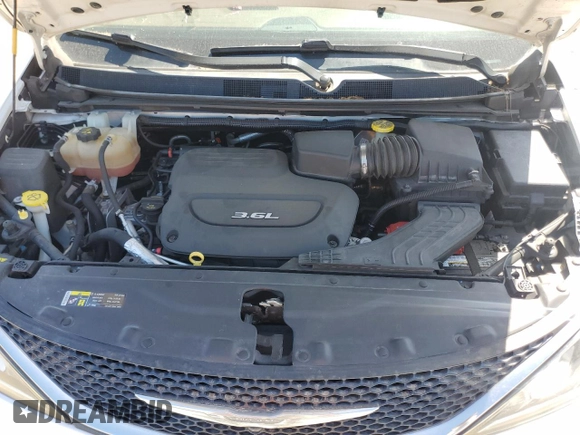 2017 Chrysler Pacifica Limited with VIN 2C4RC1GG0HR644056, listed as a Copart auction lot 52430525 with 119,956 mi miles and Salvage Title. Bid and sale history available at DreamBid. Image 12.