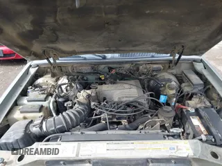 1999 Mercury Mountaineer z VIN 4M2ZU55P9XUJ19323, wystawiony jako IAAI lot #41815135 z przebiegiem 231 715 mil mil oraz . Historia ofert i sprzedaży dostępna na DreamBid. Obrazek 10.