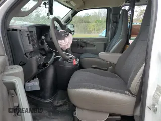 2019 GMC Savana Cargo Van with VIN 1GTW7AFG9K1282216, listed as a Copart auction lot 77577194 with 88,495 mi miles and Non Repairable. Bid and sale history available at carsss.com. Image 7.