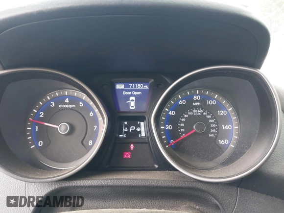 2013 Hyundai Elantra GT with VIN KMHD35LEXDU114448, listed as a IAAI auction lot 41944985 with 71,180 mi miles. Bid and sale history available at carsss.com. Image 7.