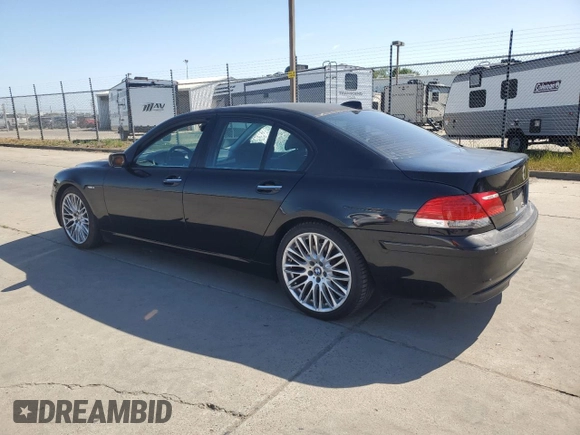 2007 BMW 7 Series 750i z VIN WBAHL83547DT09809, wystawiony jako Copart lot #54817145 z przebiegiem 209 806 mil mil oraz Szkoda całkowita • Salvage title. Historia ofert i sprzedaży dostępna na DreamBid. Obrazek 2.