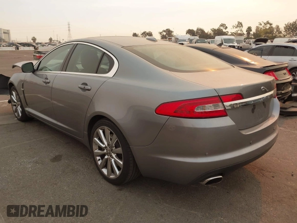 2010 Jaguar XF Premium Luxury with VIN SAJWA0GB6ALR78860, listed as a IAAI auction lot 41283135 with 89,745 mi miles. Bid and sale history available at carsss.com. Image 3.