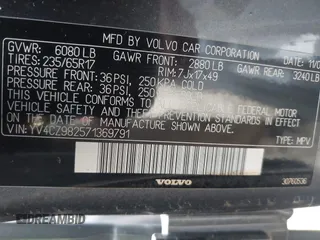 2007 Volvo XC90 I6 with VIN YV4CZ982571369791, listed as a IAAI auction lot 42086609 with 179,652 mi miles. Bid and sale history available at carsss.com. Image 9.
