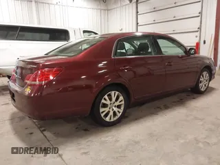 2008 Toyota Avalon XL with VIN 4T1BK36B48U316840, listed as a IAAI auction lot 41631377 with 202,094 mi miles. Bid and sale history available at carsss.com. Image 4.