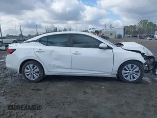 2022 Nissan Sentra S with VIN 3N1AB8BV5NY207912, listed as a IAAI auction lot 41629363 with 112,781 mi miles. Bid and sale history available at carsss.com. Image 14.