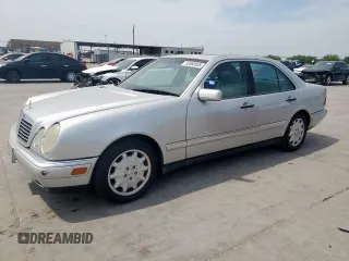 1997 Mercedes-Benz E-Class with VIN WDBJF55F3VA403290, listed as a Copart auction lot 53560555 with 0 mi miles and Clean Title. Bid and sale history available at carsss.com. Image 1.