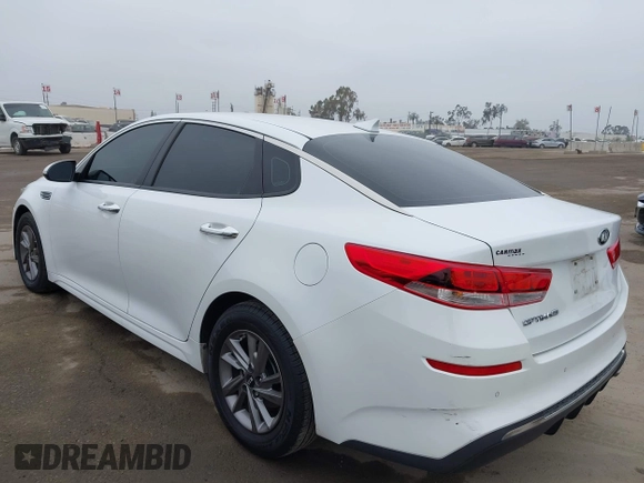 2020 Kia Optima LX z VIN 5XXGT4L3XLG422203, wystawiony jako IAAI lot #42290010 z przebiegiem 38 284 mil mil oraz . Historia ofert i sprzedaży dostępna na DreamBid. Obrazek 3.