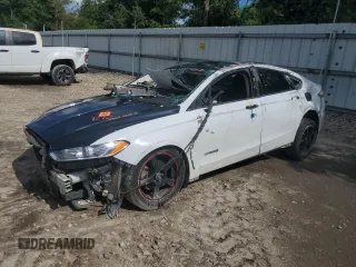 2014 Ford Fusion SE Hybrid с VIN 3FA6P0LU2ER284247, выставлен на аукционе Copart как лот 65316555 с пробегом Не указан миль и На запчасти • Non repairable. История ставок и продаж доступна на DreamBid. Изображение 1.