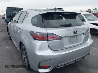 2014 Lexus CT 200h z VIN JTHKD5BH2E2186051, wystawiony jako IAAI lot #40992691 z przebiegiem 119 001 mil mil oraz . Historia ofert i sprzedaży dostępna na DreamBid. Obrazek 3.