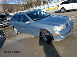 2005 Mercedes-Benz C 240 z VIN WDBRH81J05F552977, wystawiony jako Copart lot #85506104 z przebiegiem 185 373 mil mil oraz Tytuł czysty. Historia ofert i sprzedaży dostępna na DreamBid. Obrazek 4.
