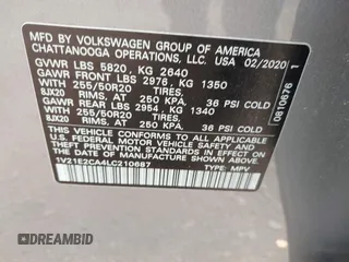 2020 Volkswagen Atlas SE with VIN 1V21E2CA4LC210687, listed as a IAAI auction lot 42382775 with 62,199 mi miles and . Bid and sale history available at DreamBid. Image 9.
