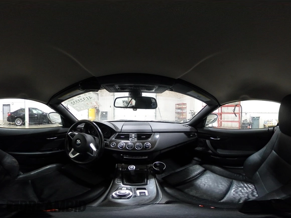 2015 BMW Z4 sDrive28i with VIN WBALL5C51FJ997681, listed as a IAAI auction lot 41323332 with 47,991 mi miles. Bid and sale history available at carsss.com. Image 19.