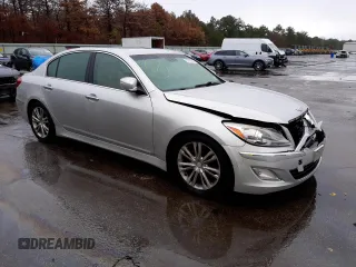 2012 Hyundai Genesis 3.8L with VIN KMHGC4DD0CU151231, listed as a Copart auction lot 80596053 with 104,595 mi miles and Salvage Title. Bid and sale history available at carsss.com. Image 4.