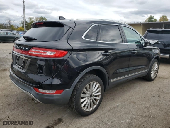 2019 Lincoln MKC Standard with VIN 5LMCJ1D97KUL49833, listed as a Copart auction lot 73582174 with 42,552 mi miles and Salvage Title. Bid and sale history available at carsss.com. Image 3.