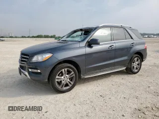 2015 Mercedes-Benz M 350 z VIN 4JGDA5JB1FA549118, wystawiony jako Copart lot #56666645 z przebiegiem 138 844 mil mil oraz Szkoda całkowita • Salvage title. Historia ofert i sprzedaży dostępna na DreamBid. Obrazek 1.