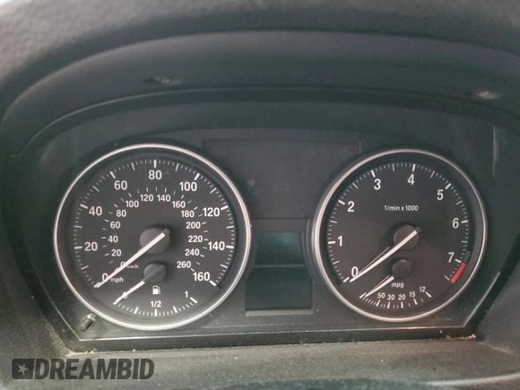 2011 BMW 3 Series 328i xDrive z VIN WBAPK7C59BF087113, wystawiony jako Copart lot #59184715 z przebiegiem Nie podano mil oraz Czysty tytuł • Clean title. Historia ofert i sprzedaży dostępna na DreamBid. Obrazek 9.