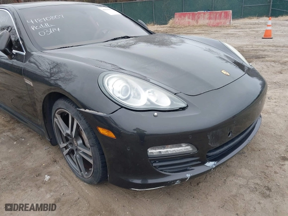 2010 Porsche Panamera S with VIN WP0AB2A71AL065137, listed as a IAAI auction lot 41810807 with 159,385 mi miles. Bid and sale history available at carsss.com. Image 6.