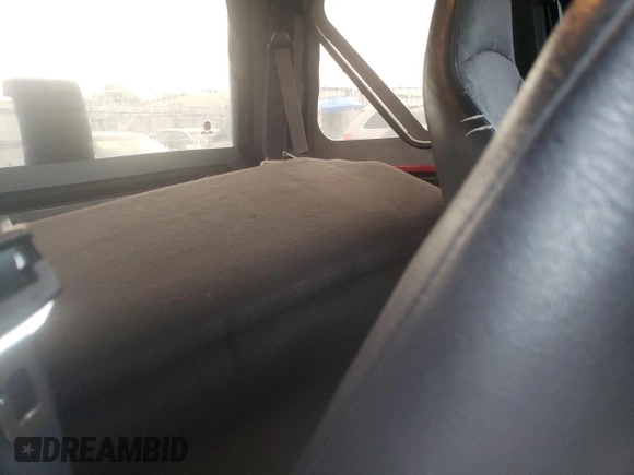 2002 Jeep Wrangler SE with VIN 1J4FA29P02P715013, listed as a Copart auction lot 48039035 with 193,583 mi miles and Salvage Title. Bid and sale history available at DreamBid. Image 10.