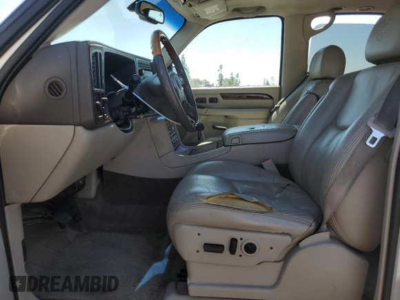 2003 Cadillac Escalade z VIN 1GYEK63NX3R256926, wystawiony jako Copart lot #52764695 z przebiegiem 195 641 mil mil oraz Szkoda całkowita • Salvage title. Historia ofert i sprzedaży dostępna na DreamBid. Obrazek 7.
