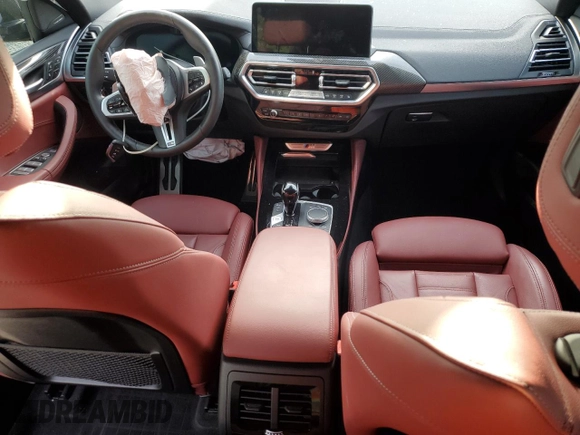 2024 BMW X4 M40i z VIN 5UX43DT00R9V20010, wystawiony jako Copart lot #51654125 z przebiegiem Nie podano mil oraz Nie do naprawy • Non repairable. Historia ofert i sprzedaży dostępna na DreamBid. Obrazek 8.