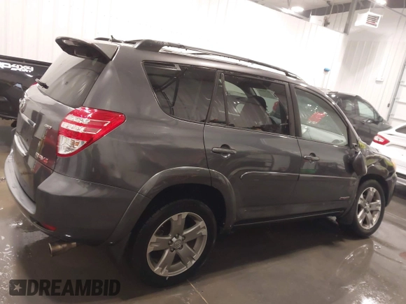 2010 Toyota RAV4 Sport с VIN JTMRK4DV3A5088710, выставлен на аукционе IAAI как лот 42070089 с пробегом 279 767 миль миль и . История ставок и продаж доступна на DreamBid. Изображение 13.
