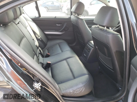 2006 BMW 3 Series 330i with VIN WBAVB33566PS10107, listed as a Copart auction lot 71711504 with 144,308 mi miles and Salvage Title. Bid and sale history available at DreamBid. Image 10.