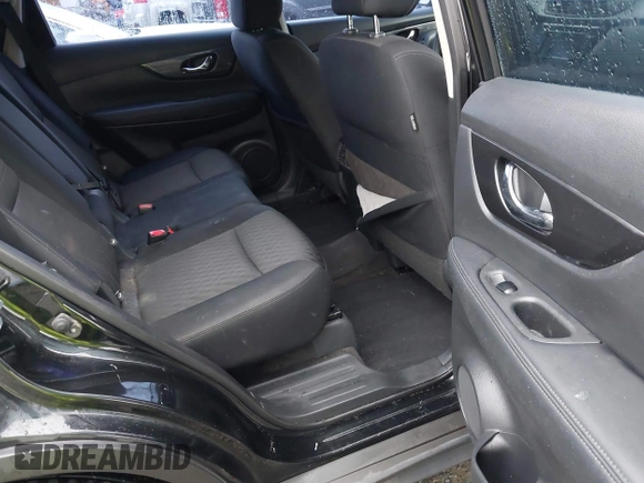 2018 Nissan Rogue SV with VIN KNMAT2MV9JP511230, listed as a IAAI auction lot 41879260 with 137,991 mi miles. Bid and sale history available at carsss.com. Image 8.