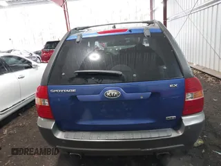 2005 Kia Sportage LX with VIN KNDJE723757109849, listed as a IAAI auction lot 41505516 with 243,556 mi miles and . Bid and sale history available at carsss.com. Image 15.
