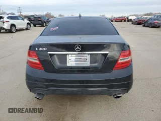 2013 Mercedes-Benz C 300 Sport с VIN WDDGF8AB7DR272984, выставлен на аукционе Copart как лот 47308325 с пробегом 94 740 миль миль и Списание • Salvage title. История ставок и продаж доступна на DreamBid. Изображение 6.