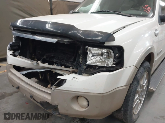 2008 Ford Expedition EL Eddie Bauer with VIN 1FMFK18538LA60838, listed as a IAAI auction lot 41456310 with 201,597 mi miles. Bid and sale history available at carsss.com. Image 6.