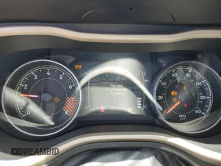 2015 Jeep Cherokee Latitude with VIN 1C4PJLCSXFW643701, listed as a Copart auction lot 51322805 with 67,415 mi miles and Salvage Title. Bid and sale history available at carsss.com. Image 9.