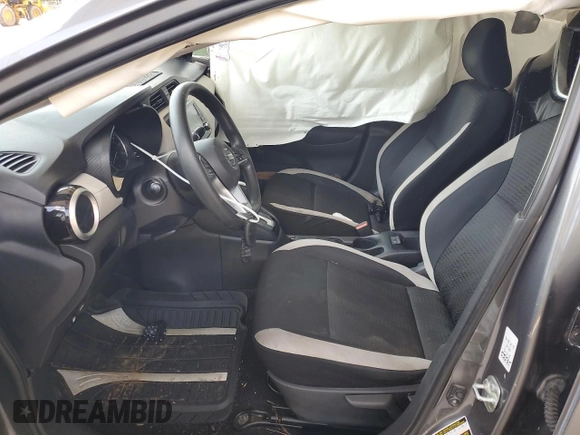 2021 Nissan Versa SV z VIN 3N1CN8EV0ML840177, wystawiony jako Copart lot #57823925 z przebiegiem 100 508 mil mil oraz Szkoda całkowita • Salvage title. Historia ofert i sprzedaży dostępna na DreamBid. Obrazek 7.