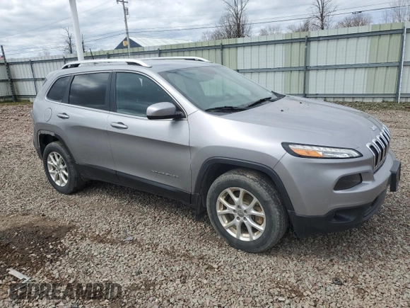 2017 Jeep Cherokee Latitude with VIN 1C4PJMCB1HW612099, listed as a Copart auction lot 52870225 with 69,442 mi miles and Salvage Title. Bid and sale history available at carsss.com. Image 4.