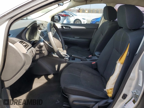 2017 Nissan Sentra SR z VIN 3N1AB7AP1HY255618, wystawiony jako Copart lot #50246455 z przebiegiem 76 594 mil mil oraz Szkoda całkowita • Salvage title. Historia ofert i sprzedaży dostępna na DreamBid. Obrazek 7.