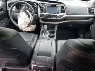 2018 Toyota Highlander Limited с VIN 5TDDZRFH0JS895562, выставлен на аукционе Copart как лот 58126235 с пробегом Не указан миль и Чистый • Clean title. История ставок и продаж доступна на DreamBid. Изображение 8.